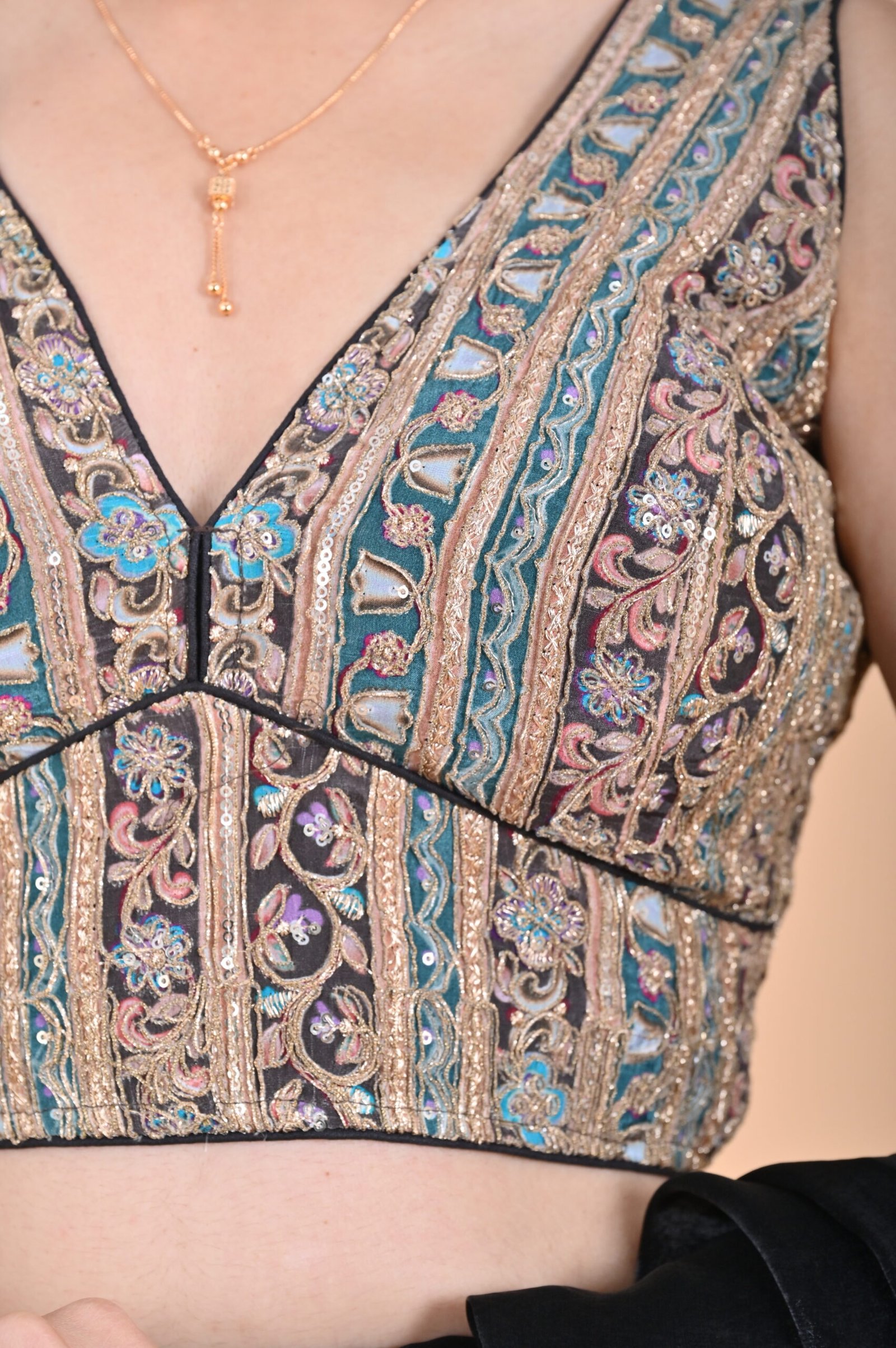 HUMSAFAR+FENDY SAREE - Image 4