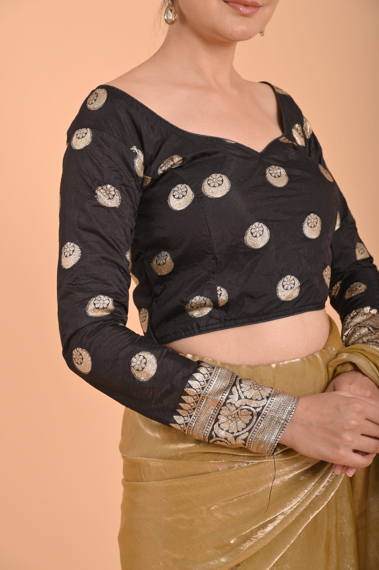 AVNI+FENDY SAREE - Image 6